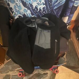 Patagonia Black and Gray Fleece Jacket